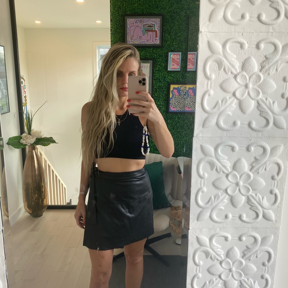 Aritzia Wilfred Free Wallet mini Skirt leather
